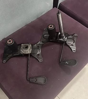 tek qrafat: Təkərli, Qolları tənzimlənmir, Süni dəri — 1