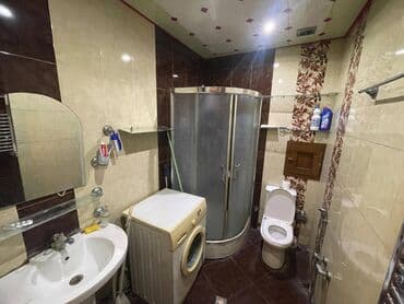 8 mikrorayon: Binəqədi rayonu,Azadlıq metrosu yaxınlığı,8 mkr,18 mərtəbənin,15-ci — 9