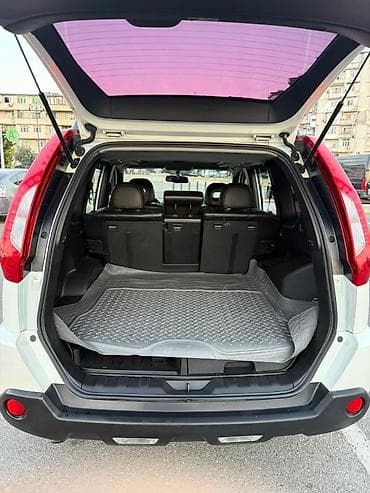 Nissan X-Trail: 2.5 l | 2011 il Krossover — 5