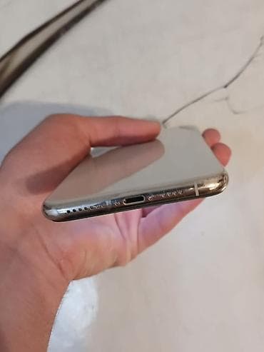 iphone x plus: IPhone Xs Max — 4