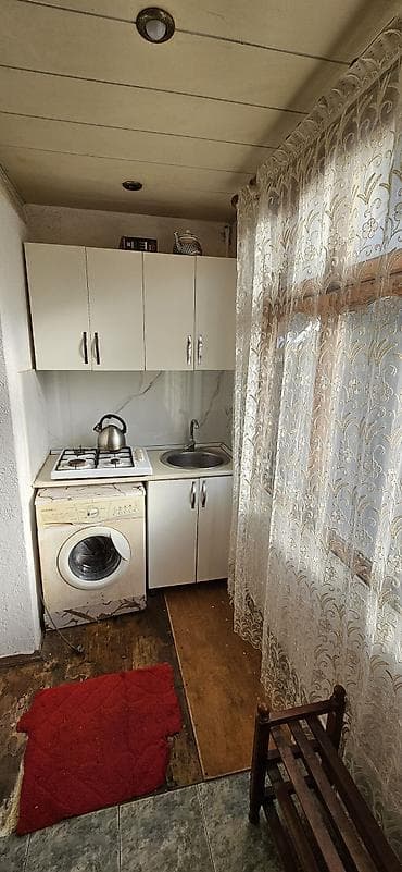 Гаражи: Qara Qarayev metrosunun yanı Ayla şadliq sarayı ile üz üzə olan yol — 3