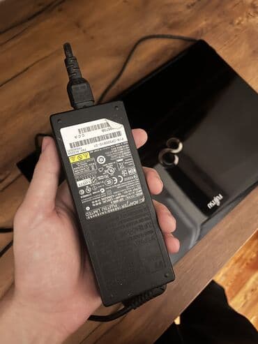 masa üsdü komputer: Intel Core i7, 8 ГБ ОЗУ, 15.6 " — 6