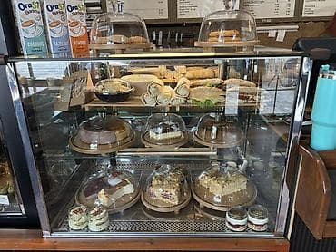 Kafe vitrinləri və soyuducu şkaf satılır – peşəkar istifadə üçün — 3