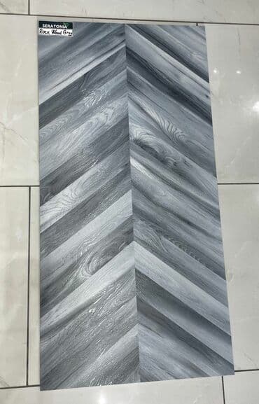 kafel modelleri: Seratonia Roca Wood Grey modelli, taxta naxışlı, boz rəngli keramik — 1