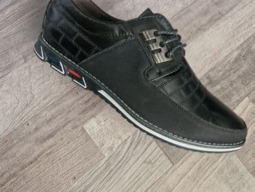 kişi trusları sliplər: Kişi ayaqqabısı – gündəlik və smart-casual üslub üçün. - Rəng: qara - — 1