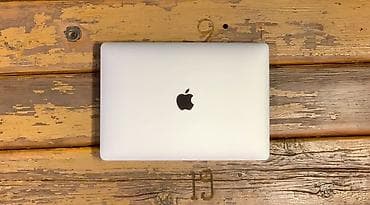 Apple MacBook (gümüş rəng) - Yüngül və nazik alüminium korpus