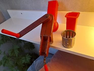 metal qebulu: Mətbəx üçün əl ilə işləyən universal rəndə/dəyirman - Stol kənarına — 1