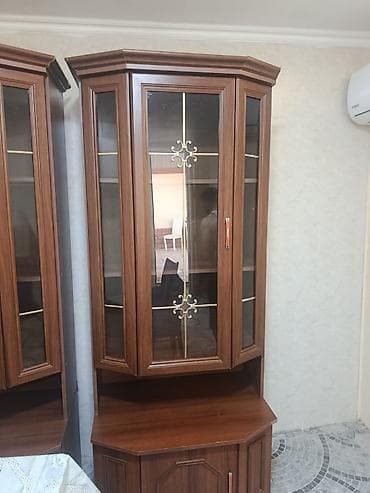 kunc skaf: Ikili vitrinli bufet dəsti hec bir parablemi yoxdi qiriq çürük yoxdu — 3