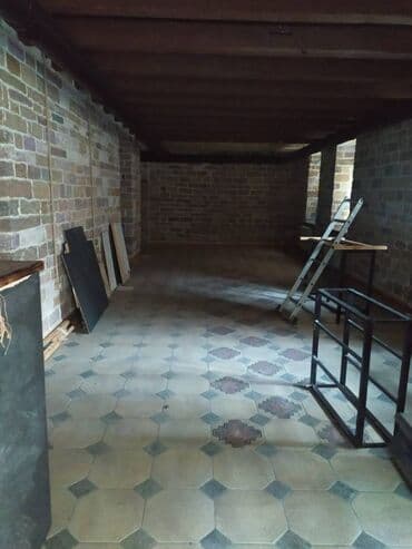 аренда сто: Səbail rayonu içəri şəhər metrosuna yaxın,sahəsi 100 kv/m olan, 1 — 2