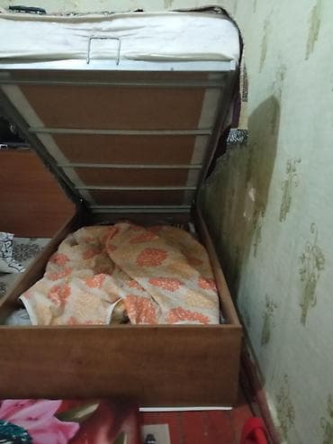 işlənmiş tək kravat: Təknəfərlik çarpayı, Bazalı, Matras ilə, Siyirməsiz — 1