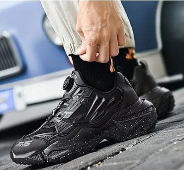 Botinkalar: Sport ayaqqabi satilir. TEMU-da 47 azn qiymetine satilir. 46ci — 4