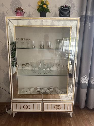 vitrin polka satisi: Ela veziyyetdedir — 1