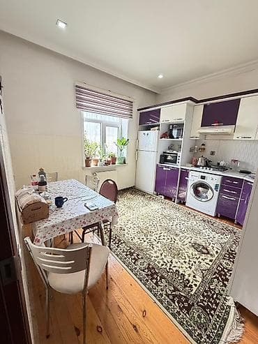 6 parallel kucesi: 8 otaq, 224 kv. m, Kredit yoxdur, Orta təmir — 5