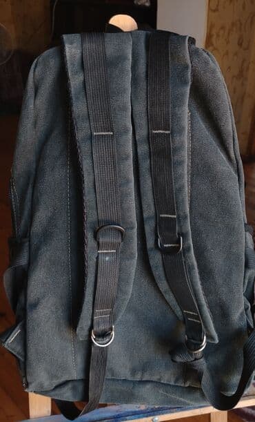 детская кобура на пояс: Qara bel çantası Görünürdə 4 gözü mövcuddu Yan cibləri var Böyük — 1