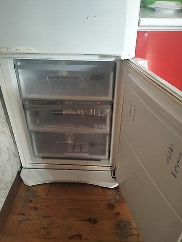 İşlənmiş 2 qapılı Indesit Soyuducu Satılır — 4