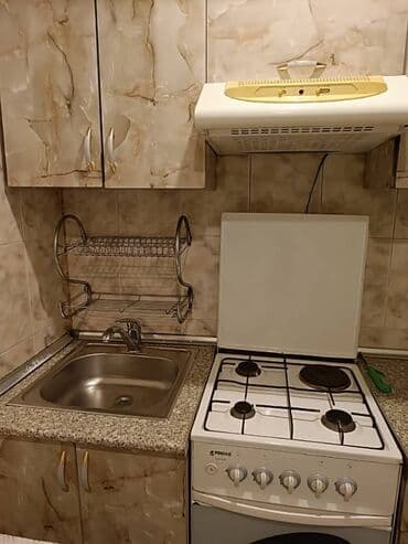 ucuz bina evləri: Sabunçu rayonu,Razin qəsəbəsi,74 nomrəli məktəbin yanında, 5 — 12