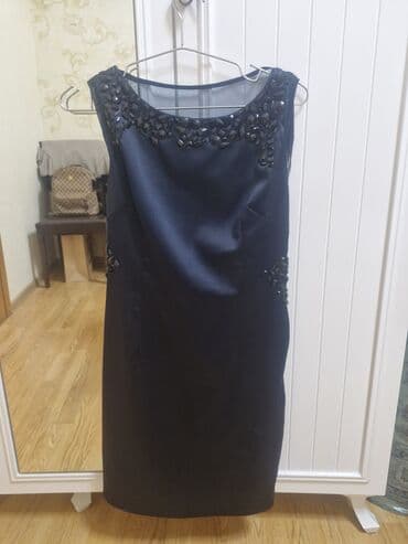 Sviterlər: Qadın paltarları – 2 model 1) Qara paltar - Dizayn: Ön hissədə xırda — 6