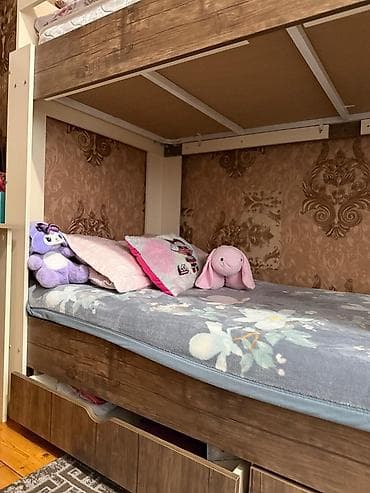 Oğlan və qız üçün, Çarpayı, Matras ilə, Siyirməli, Laminat