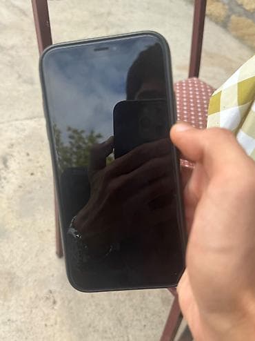iphone s4: IPhone Xr, 128 GB, Qara, Face ID — 4