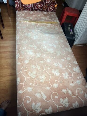 matras tek neferlik: İşlənmiş, Təknəfərlik çarpayı, Bazasız, Matras ilə, Siyirməsiz — 1