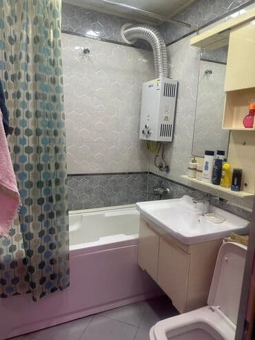 kirayə evlər içəri şəhər: Mənzildə mətbəx, yataq otağı, qonaq otağı və hamam otağı mövcuddur — 9