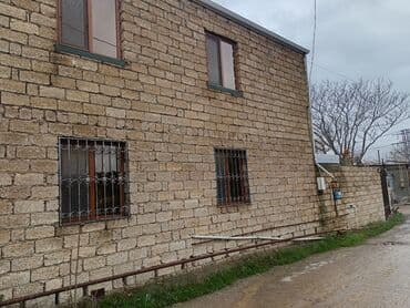 Lincoln: Satılır: iki mərtəbəli daş tikili həyət evi - Tikinti materialı — 2