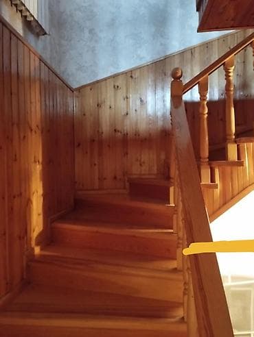 icare qaraj: Satılır: ev bileceri qesebesi 11 döngede yerlesir 2 mertebedi 6 otaqdı — 8