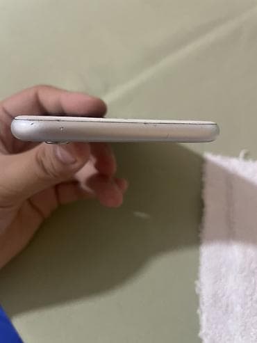 iphone 6 ucuz: IPhone 6, Gümüşü, Barmaq izi — 8