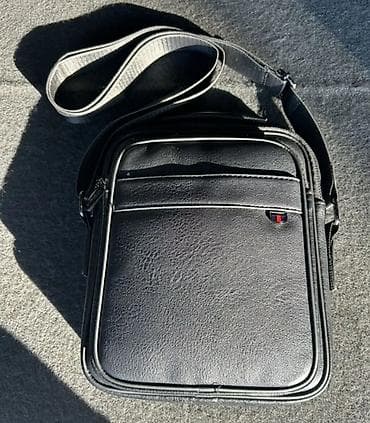 Kişi çiyin çantası – qara rəng - Material: süni dəri (hamar tekstura