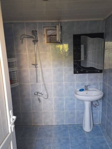 bineqedide ev: 80 kv. m, 3 otaqlı — 2