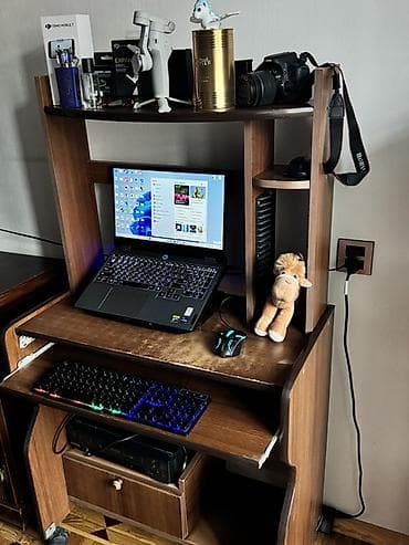 dsp laminat: Düz masa, Polkalı, Siyirməli, Sadə laminat — 1