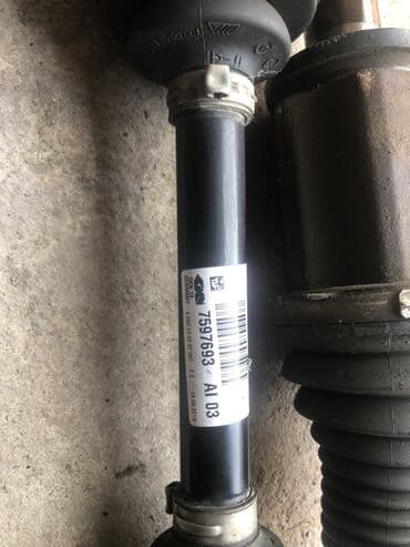 lada vaz 2115: Bmw F30 2014 usten cixma original kardan ve qranatlar. Ideal — 2