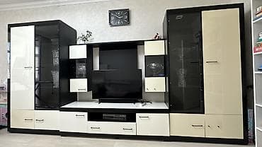 plastik ayna qapi: TV stend — 1