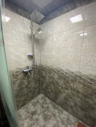 qubada ayliq kiraye evler 2020: Mərdəkənda 5 mertebeli binanın 3-cu mərtəbəsində ümumi sahəsi 63 kv,m — 18