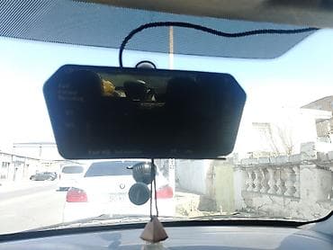 güzgü monitor: Avtomobil üçün güzgü tipli multimedia monitoru Xüsusiyyətlər: - Full — 2