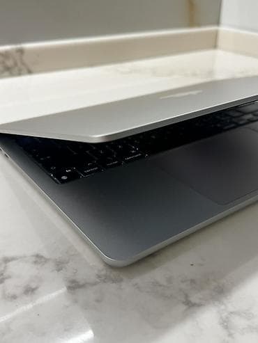 4 g modem: Apple MacBook Air M3 Məlumatları şəkildə yükləmişəm. Ekranda qoruyucu — 9