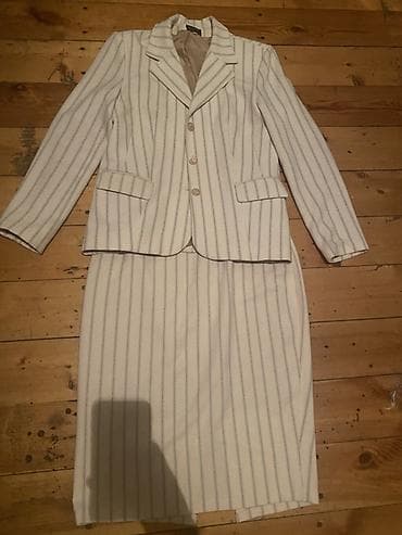 ağ koftalar: İki hissəli qadın kostyumu – ceket və ətək dəsti - Rəng: krem/ağ — 1