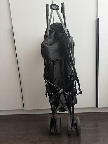 Səyahət üçün yüngül uşaq arabası satılır. Çəkisi 6kg-dır. 2026 mart — 2