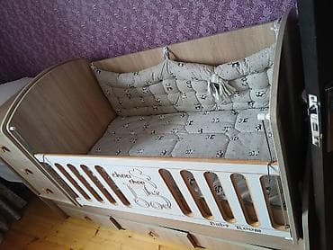 Oğlan və qız üçün, Dördbucaq, Beşik, Dəst ilə, Matras ilə, Yellənmə mexanizm ilə