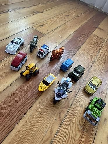 plastmas: Uşaq üçün mini nəqliyyat oyuncaqları dəsti - 12 ədəd müxtəlif model — 1