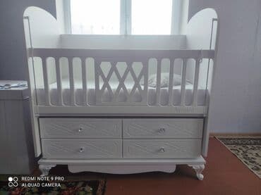 komi: Oğlan və qız üçün, İşlənmiş, Dördbucaq, Beşik, Dəst ilə, Matras ilə, Yellənmə mexanizm ilə — 4