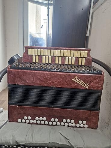 ako: Akustik Akkordeon — 2