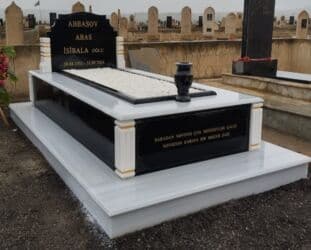 ищу сиделку для пожилой женщины: Büstlərin düzəlməsi .
mızarüstu daşların yığılması — 4