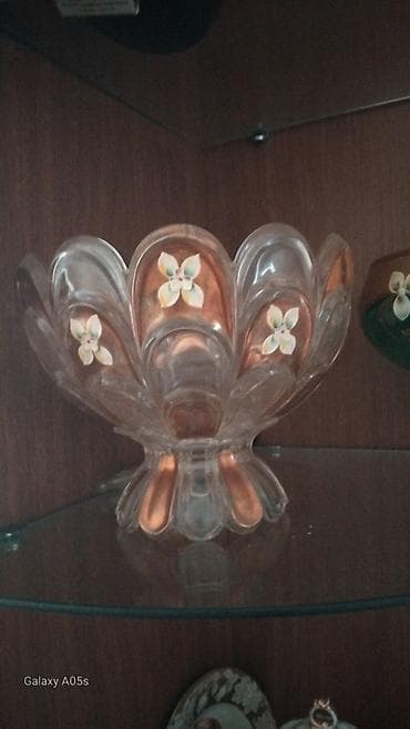 sufre bezedilmesi: Şüşə dekorativ meyvə qabı - Material: şəffaf şüşə - Dizayn: ləçək — 1