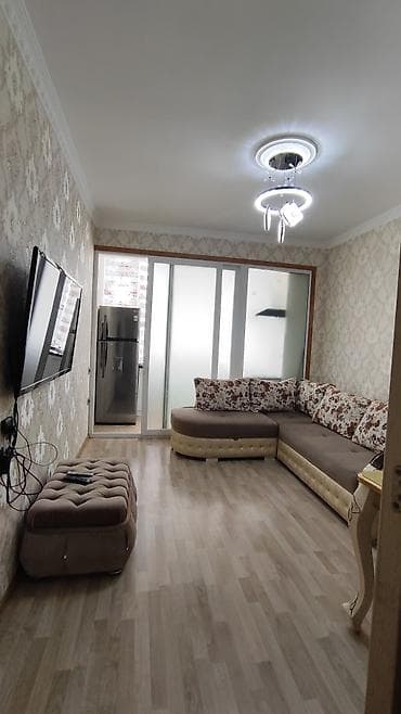 biləcəridə ev: Ehmedli metrosuna 8 dq mesafede Şaiq mtk kompleksindebutun esyali — 10