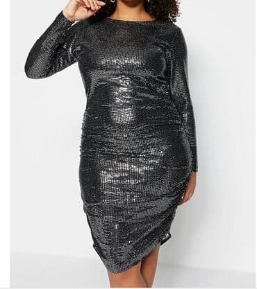 esger paltari: Böyuk beden arxasi dekolteli ziyafet paltari 48 razmerdi etketi — 2