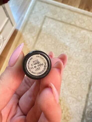 qaş boyası: Dodaq boyası — 4