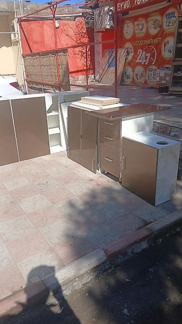 metbex mebileri: Mətbəx mebel dəsti - Rəng: qəhvəyi parlaq fasadlar, ağ korpus - — 1