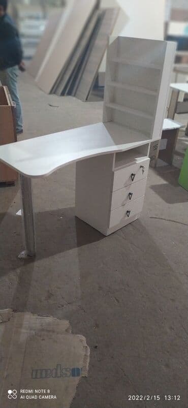 Salon masaları: Yeni, Manikür üçün masa, Güzgüsüz — 2