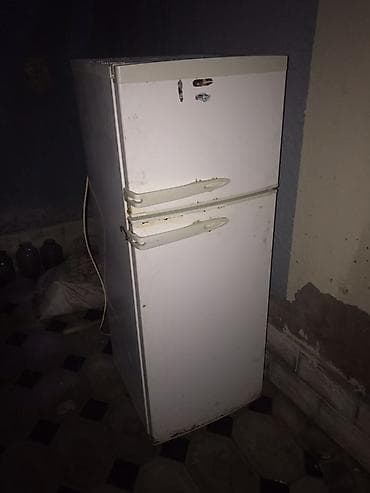 İki qapılı məişət soyuducusu yerin olmadigi ucun - Üst hissədə ayrıca